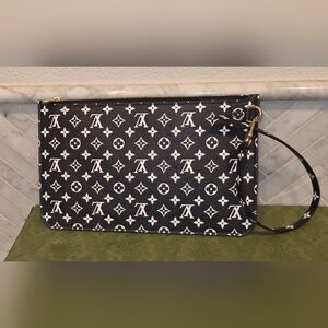 Louis Vuitton Neverfull Black & White Monogram Pouch